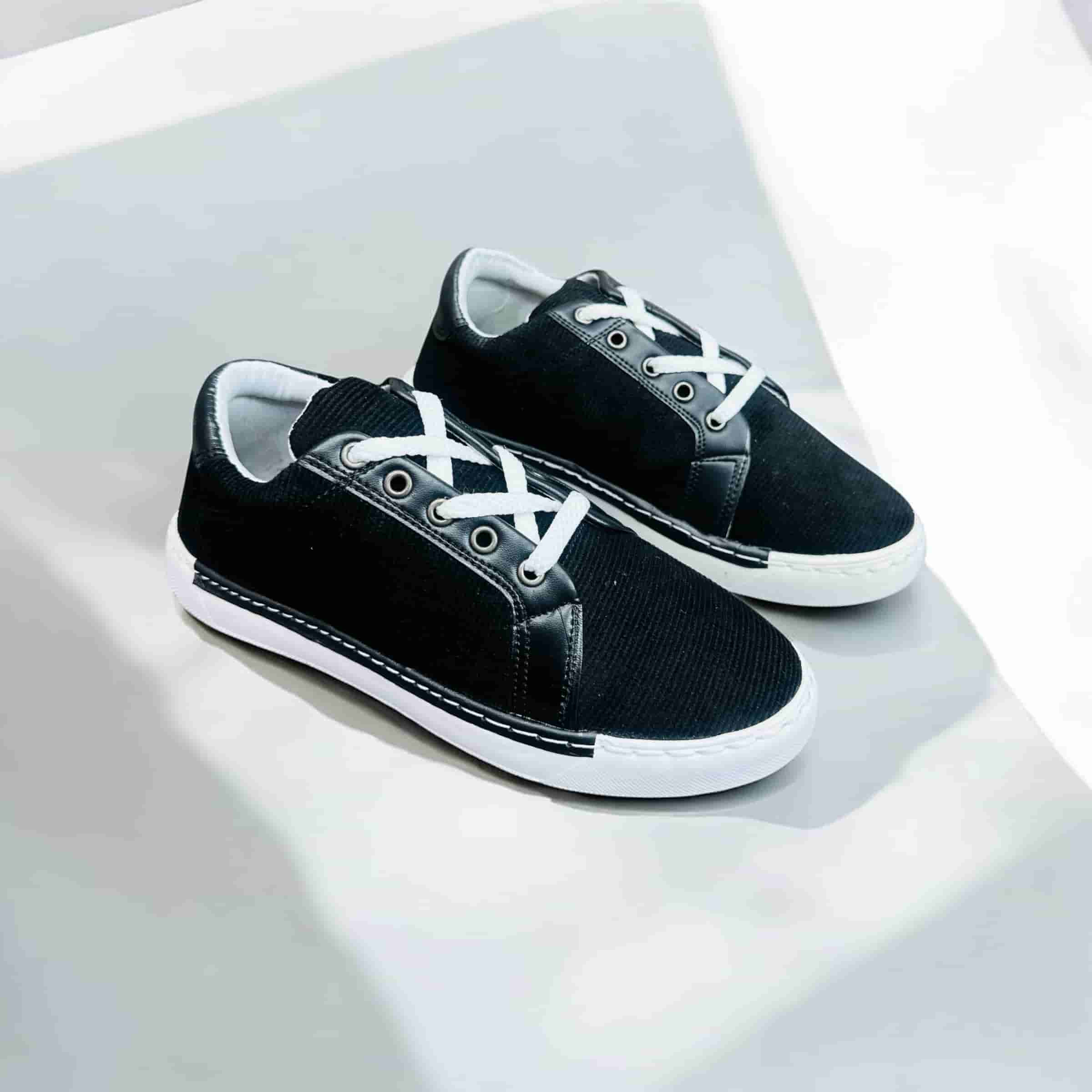 premium quality stylish and fashionable sneakers for men(S-27)