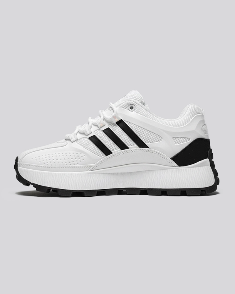 UrbanStride Bold Trail Sneakers Black - TN000